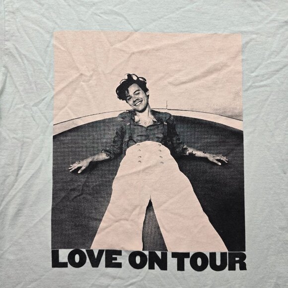 Harry Styles Tshirt Mens Medium Light Green Short Sleeve Love on Tour Concert - Picture 2 of 11